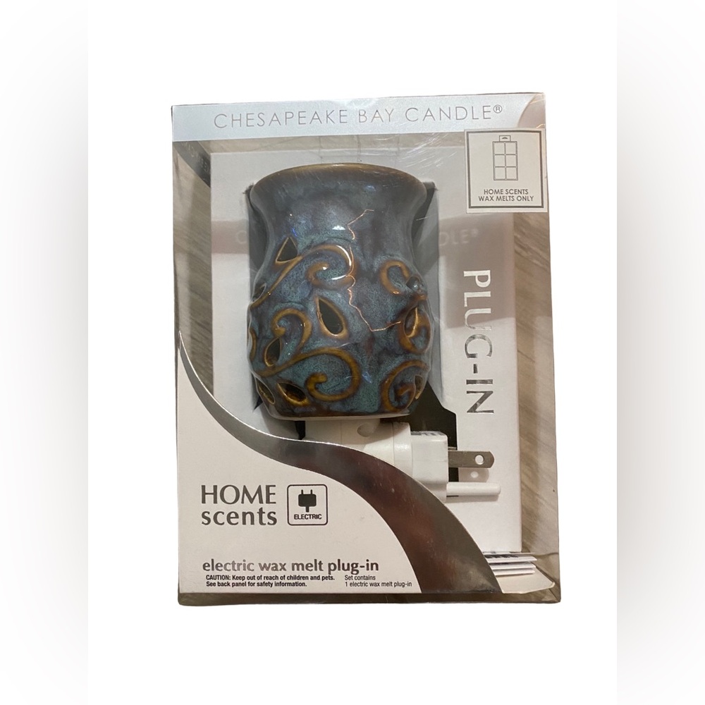CHESAPEAKE BAY CANDLE  HOME SCENTS ELECTRIC WAX MELT PLUG IN